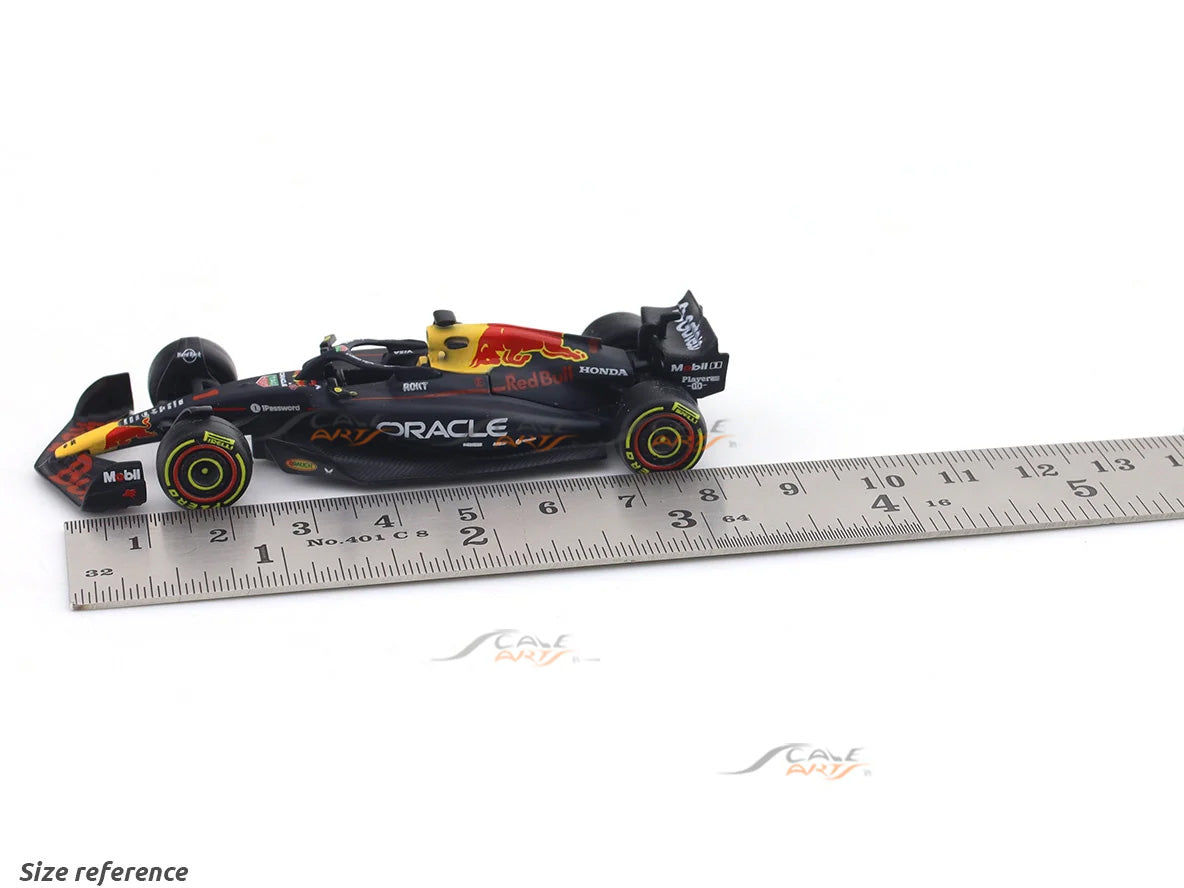 2025 Oracle Red Bull RB21 Max Verstappen Twin Pack 1:43 Bburago Season livery + Japanese GP special livery