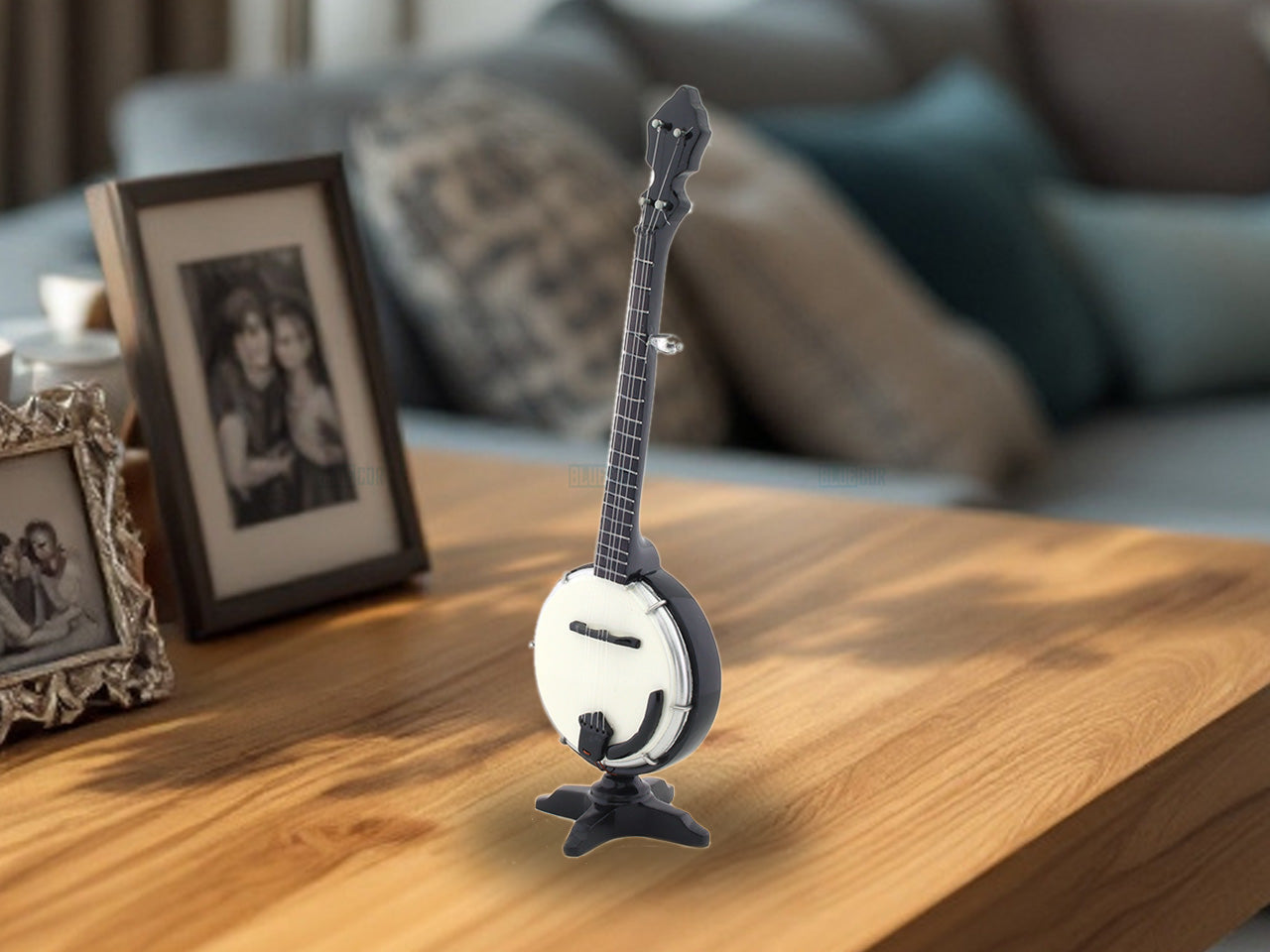 Banjoo premium wooden miniature music instrument